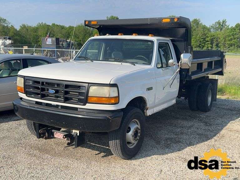 1994  Ford  F-Super Duty  Contractor Dump Truck