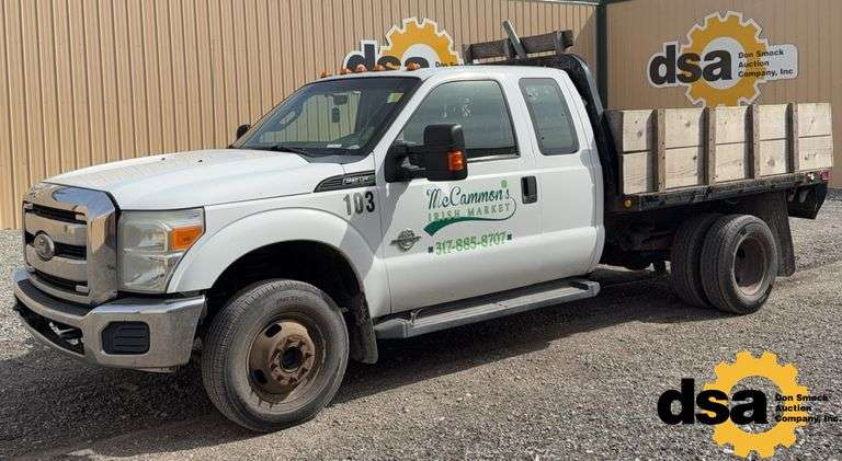 2011  Ford  F350XL  Stakeside Flatbed Truck