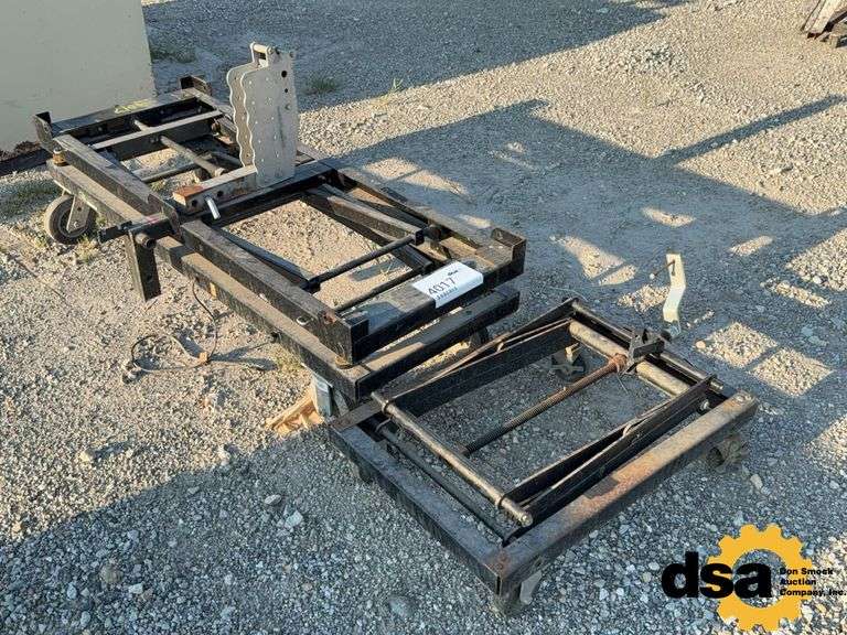 Heavy Pneumatic Side By Side Lift Stand