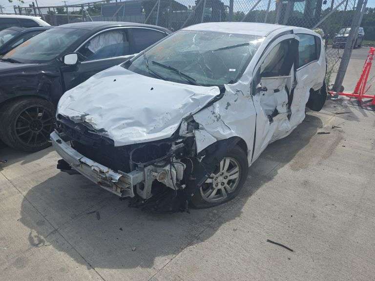 2013 CHEVROLET SONIC LT