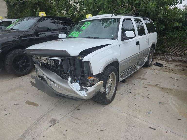 2004  CHEVROLET  SUBURBAN 4WD