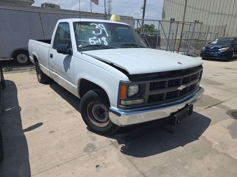 1997  CHEVROLET  GMT-400