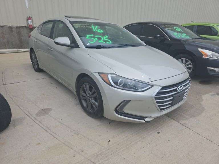 2017  HYUNDAI  ELANTRA