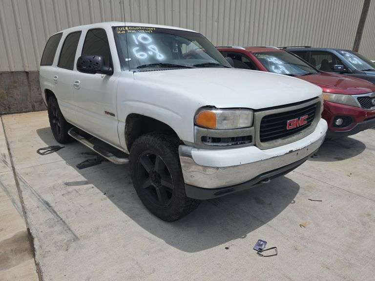 2002  GMC  YUKON