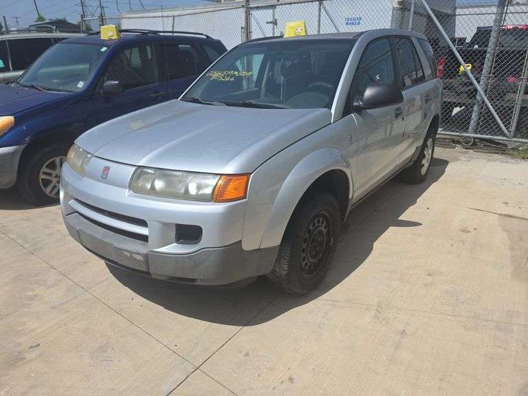 2004 SATURN VUE