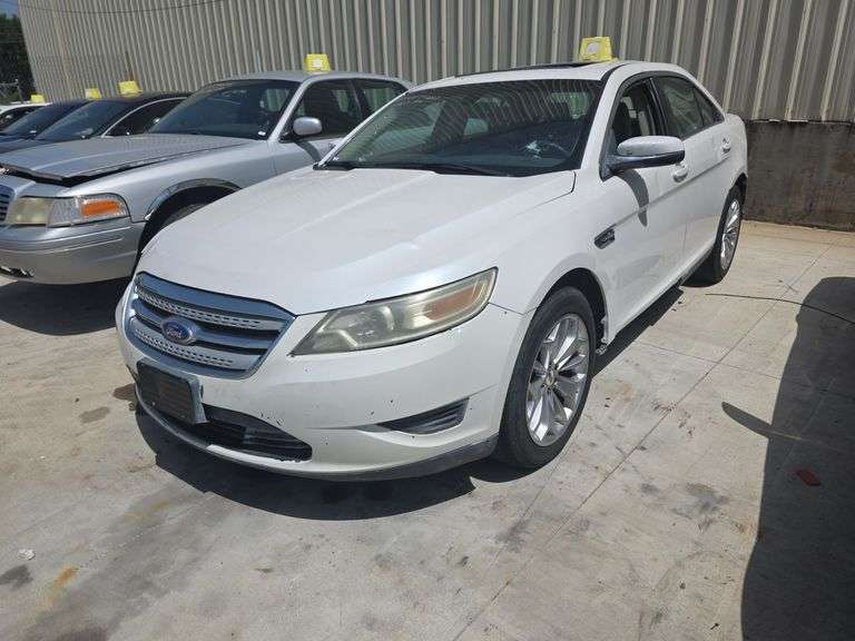 2011 FORD TAURUS SEL