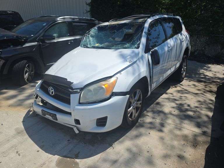 2011 TOYOTA RAV4