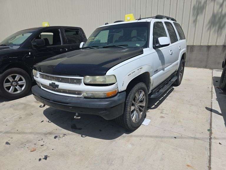 2004 CHEVROLET TAHOE 4WD