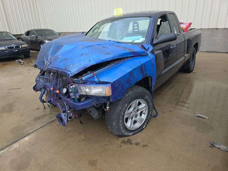 2006 DODGE DAKOTA SLT