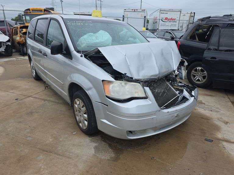 2008 CHRYSLER TOWN & COUNTRY LX