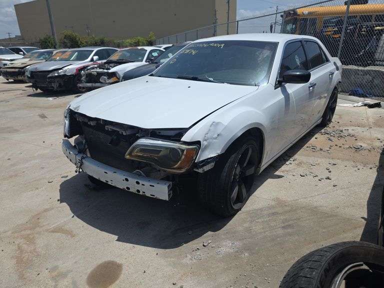 2011 CHRYSLER 300 LIMITED