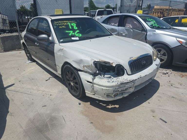 2003 HYUNDAI SONATA SUPER DELUXE