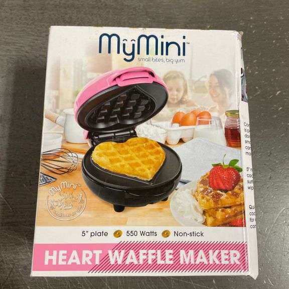 Nostalgia MyMini Heart Nonstick WaffleMaker (Pink) for MINIATURE 5" Heart-Shaped Waffles