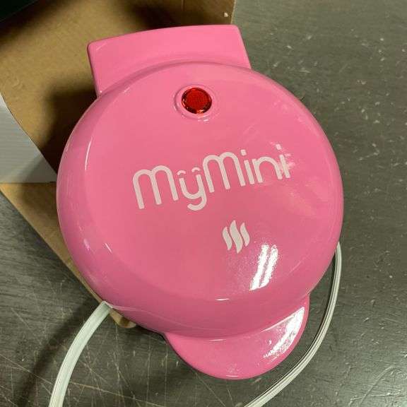 Nostalgia MyMini Heart Nonstick WaffleMaker (Pink) for MINIATURE 5" Heart-Shaped Waffles