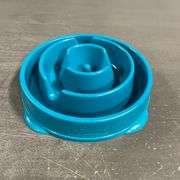 Outward Hound Fun Feeder Slo Bowl, Slow Feeder Dog Bowl, Medium/Mini, Turquoise