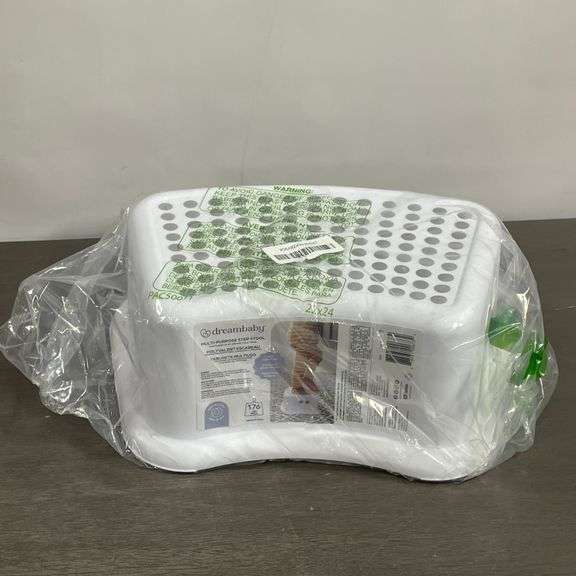 Dreambaby Step Stool for Kids - Non-Slip Base and Contoured Design