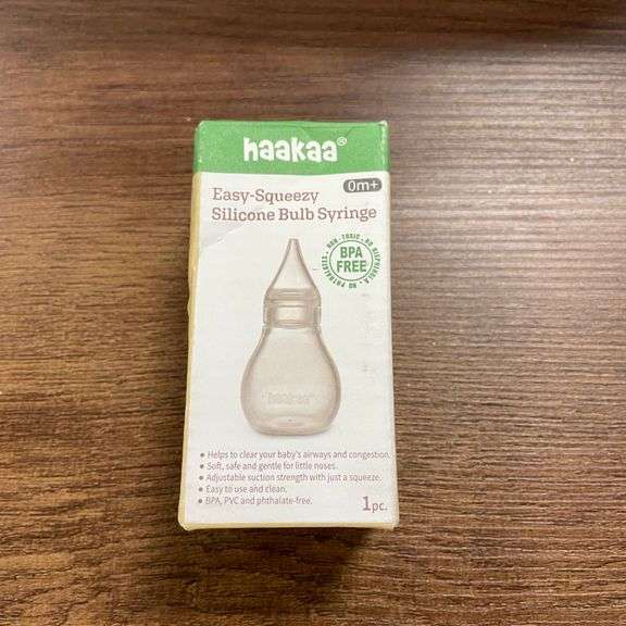 Haakaa Silicone Baby Nasal Aspirator | Nose Bulb Syringe | Easy-Squeezy Baby Nose Cleaner