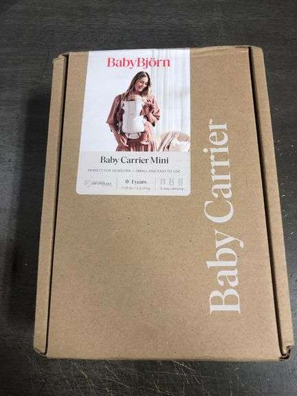 BabyBjörn Baby Carrier Mini, 3D Jersey, Light Beige, Newborn Carrier (7-25 lbs)