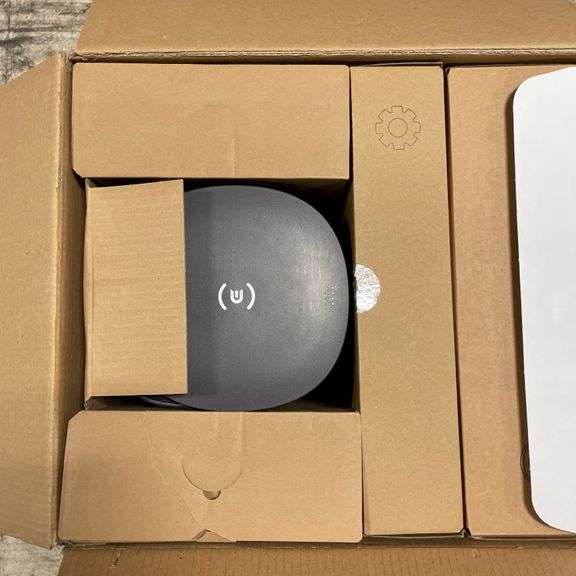 ECOVACS Robotics DEEBOT T8+ Vacuum & Mop Robot