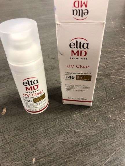 EltaMD UV Clear Tinted Face Sunscreen, SPF 46 Oil- Free with Zinc Oxide