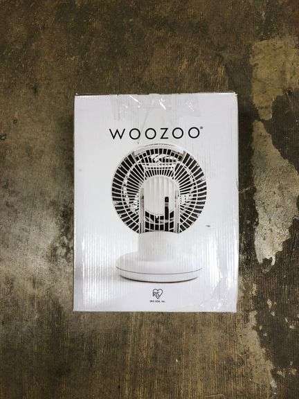 WOOZOO - Compact Personal Oscillating Fan - White