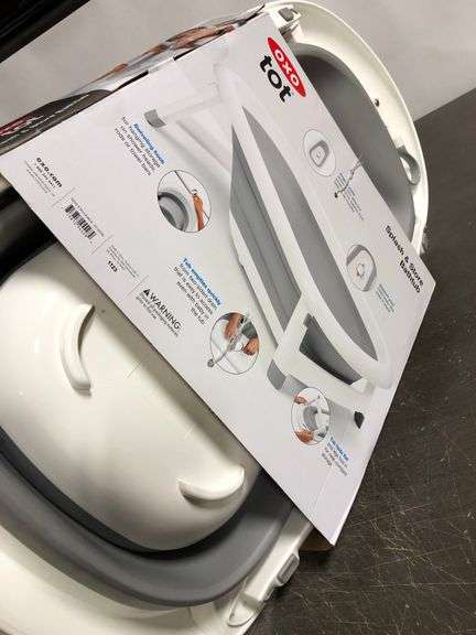 OXO TOT Splash & Store Bathtub | Baby Bathtub | Newborn Baby Essentials | for Keeping Bathtime Secur