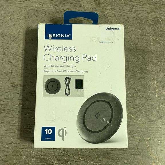 Insignia NS-MWPC10CU 10W Qi Wireless Fast Charging Pad - Black