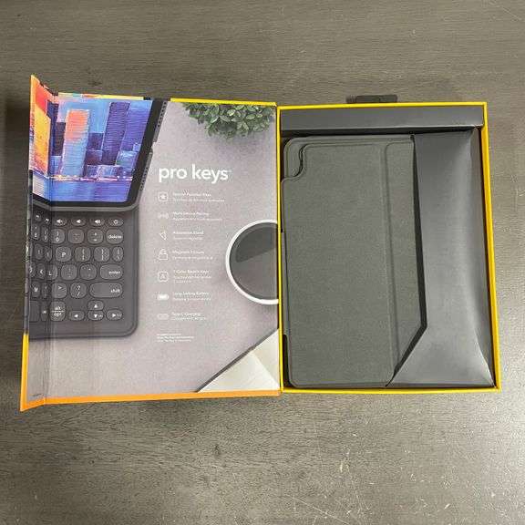Detachable Case and Wireless Keyboard for iPad Air 11" (M3)/ Air 10.9" (Gen 4, Gen 5)