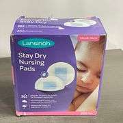 Lansinoh Stay Dry Disposable Nursing Pads, Soft and Super Absorbent Breast Pads