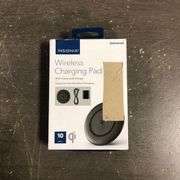 Insignia NS-MWPC10CU 10W Qi Wireless Fast Charging Pad - Black