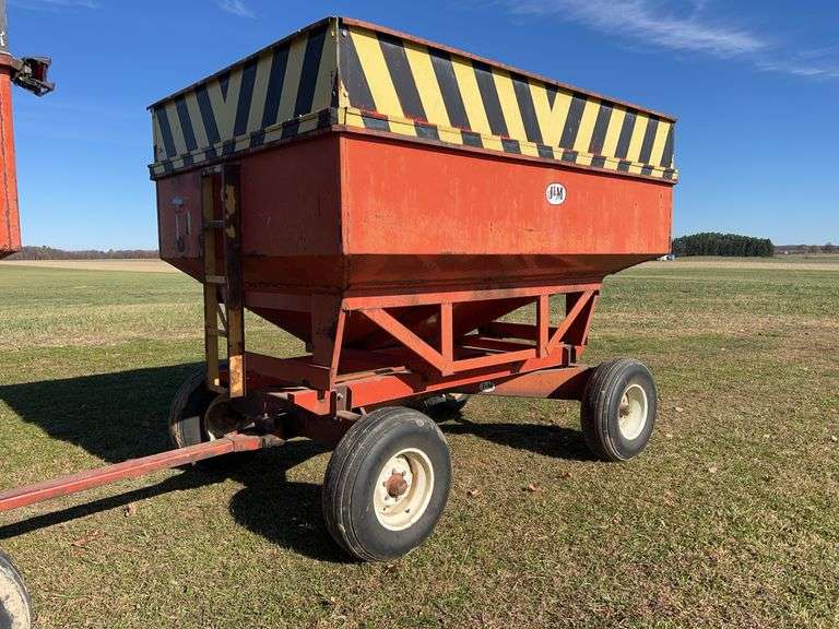 J&M 250 Gravity Wagon 5