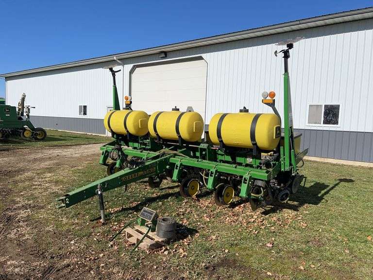 John Deere 1750 Conservation Planter