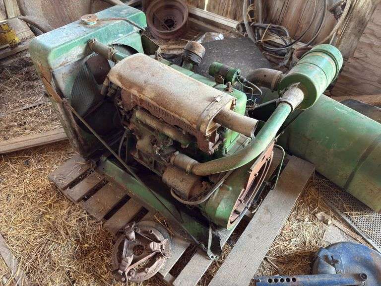 John Deere 2010 Gas Engine