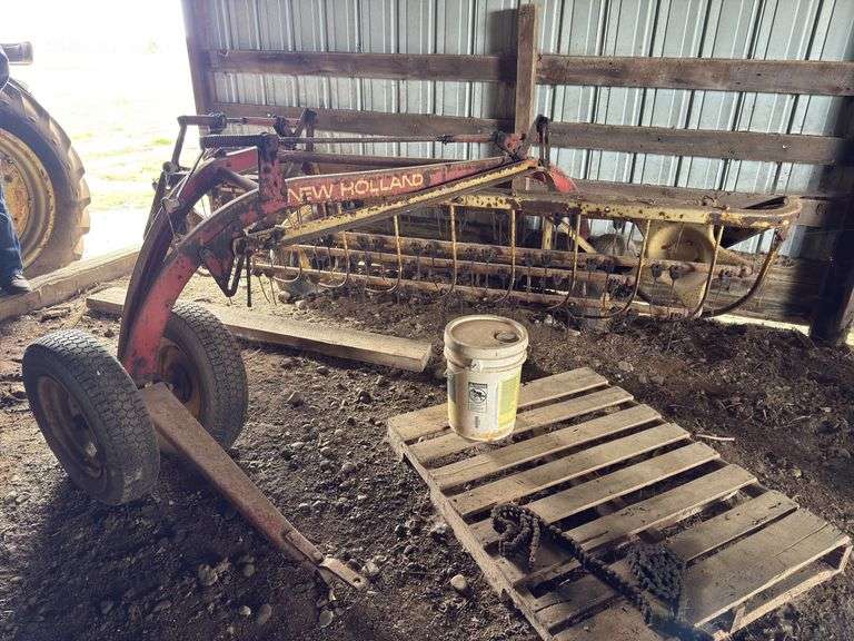 New Holland 256 Bar Rake