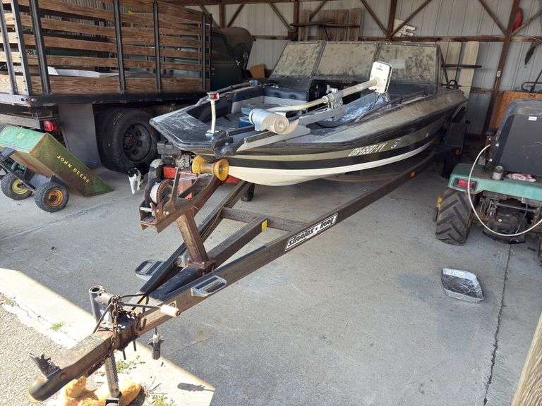 Nashville Stratos 189V Boat