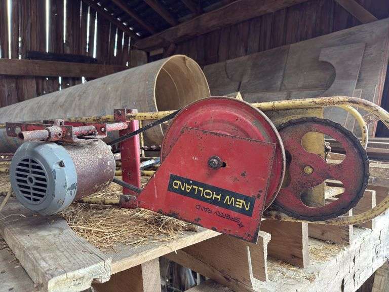 New Holland Pipe Hay Elevator