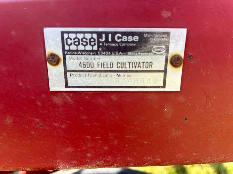 Case IH 4600 Field Cultivator