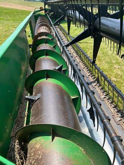 John Deere 925 Grain Platform