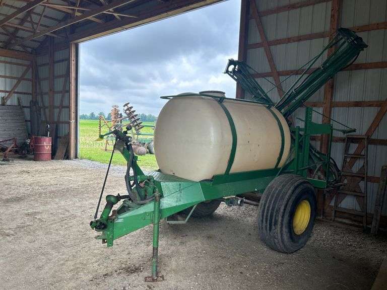 John Deere 550 Sprayer