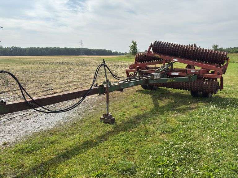 Brillion XL-144 30' Packer
