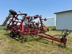 Case IH 4600 Field Cultivator