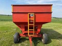 J&M 250 Gravity Wagon