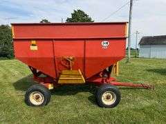 J&M 250 Gravity Wagon