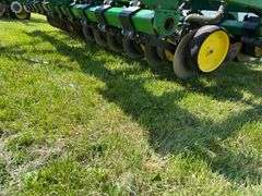 John Deere 750 Grain Drill