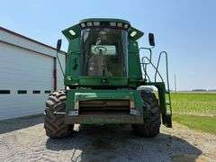 1997 John Deere 9500 Combine