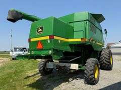 1997 John Deere 9500 Combine