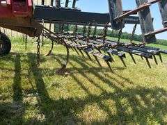 Case IH 4600 Field Cultivator