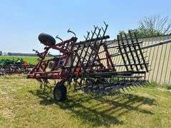 Case IH 4600 Field Cultivator