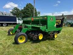 John Deere 750 Grain Drill