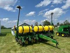 John Deere 1750 Conservation Planter